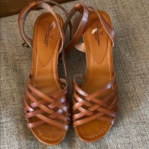 American Eagle Outfitters Brown Sandals with Woven Design